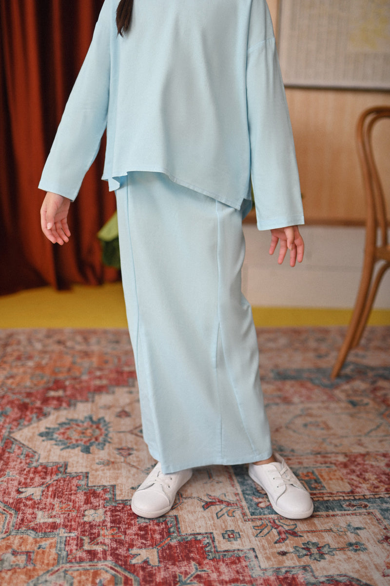 The Tanah Glory Skirt - Light Blue