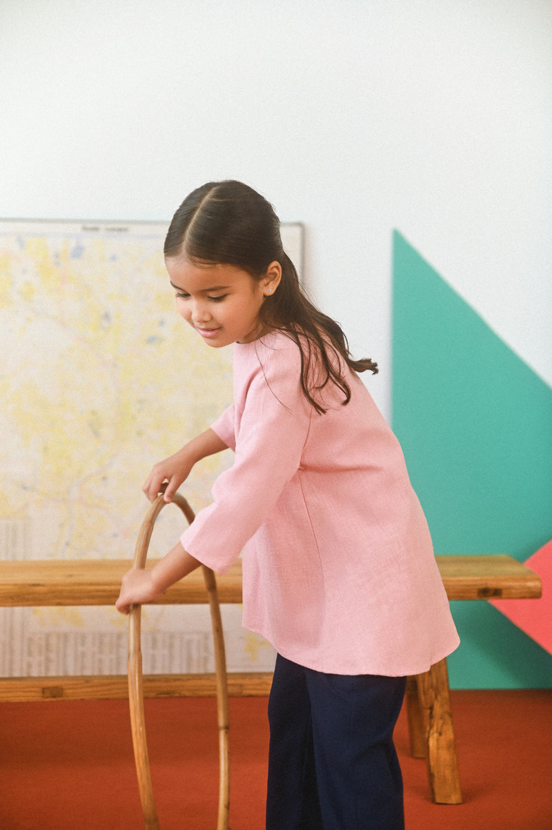 The Champions Raglan Blouse - Dusty Pink