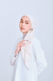 The Glow Women Scallop Shawl - Beige Jacquard