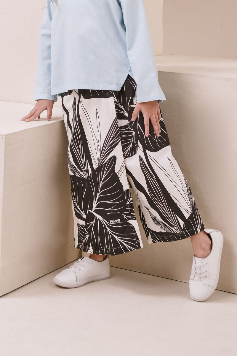 The Nari Overlay Trousers - Aki Print