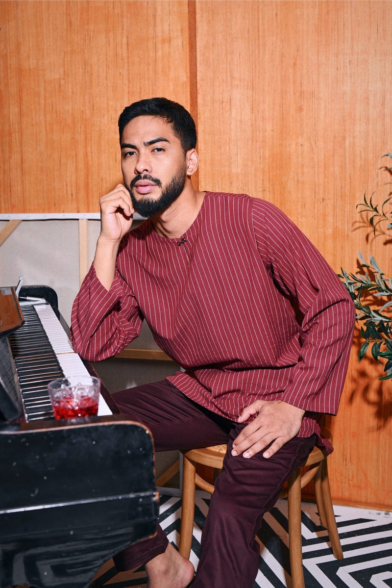 The Congkak Men Kurta - Maroon Stripe