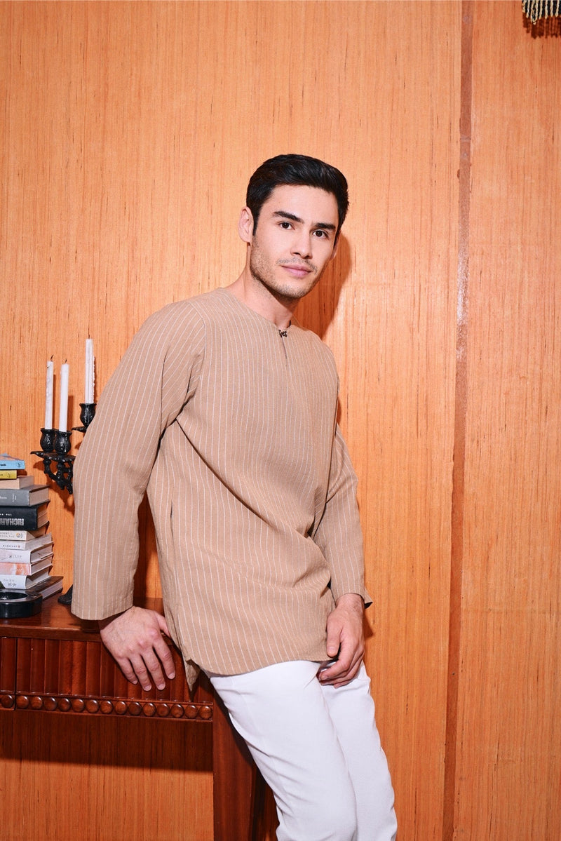 The Congkak Men Kurta - Khaki Stripe
