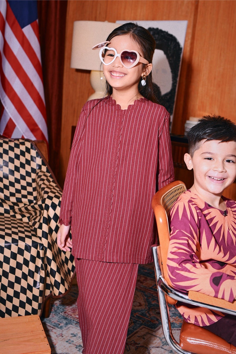 The Congkak Scallop Kurung Top - Maroon Stripe