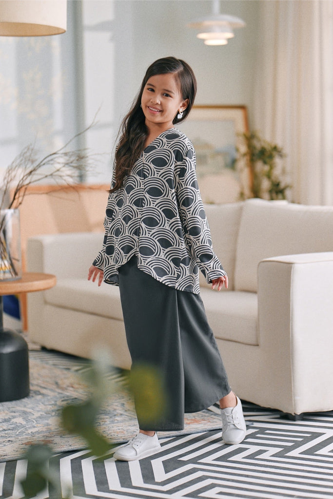 The Caya Bintang Folded Skirt - Steel Grey