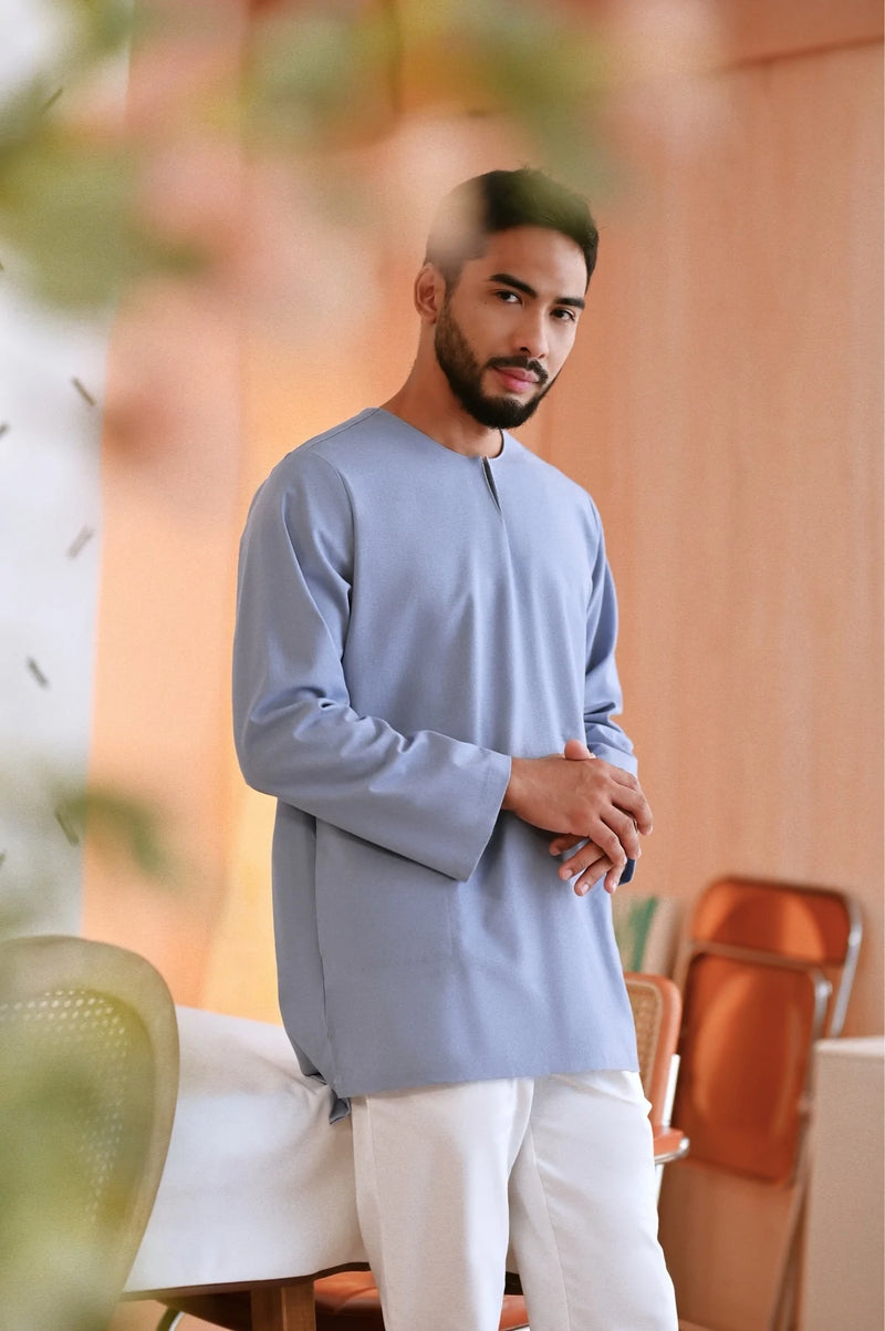 The Maraton Men Kurta - Light Pigeon Blue