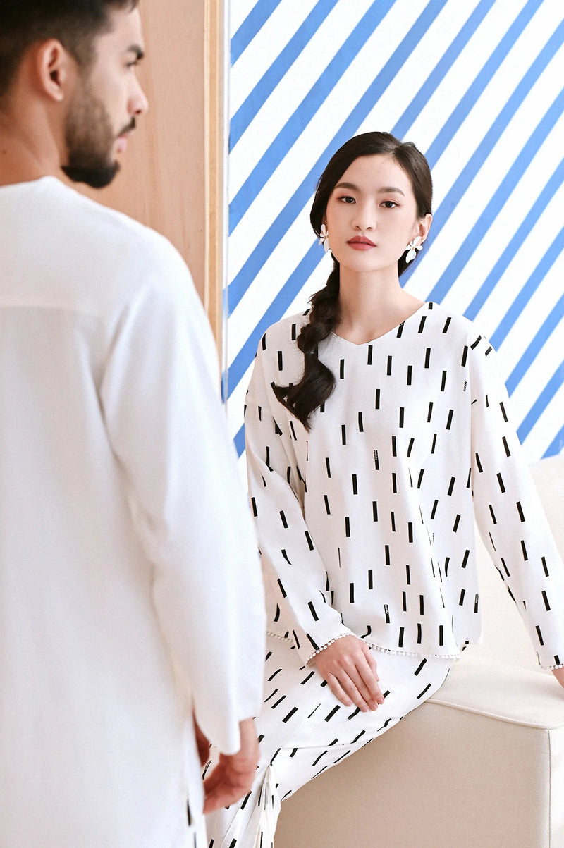 The Maraton Women Glow Blouse - Firm