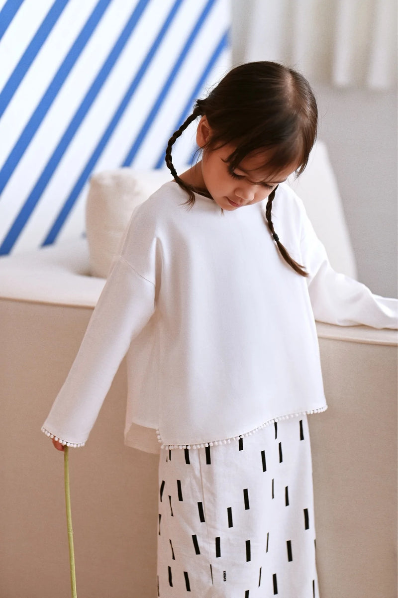 The Maraton Glow Blouse - White