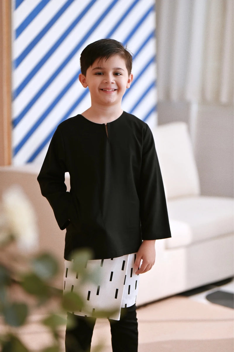 The Maraton Kurta - Black