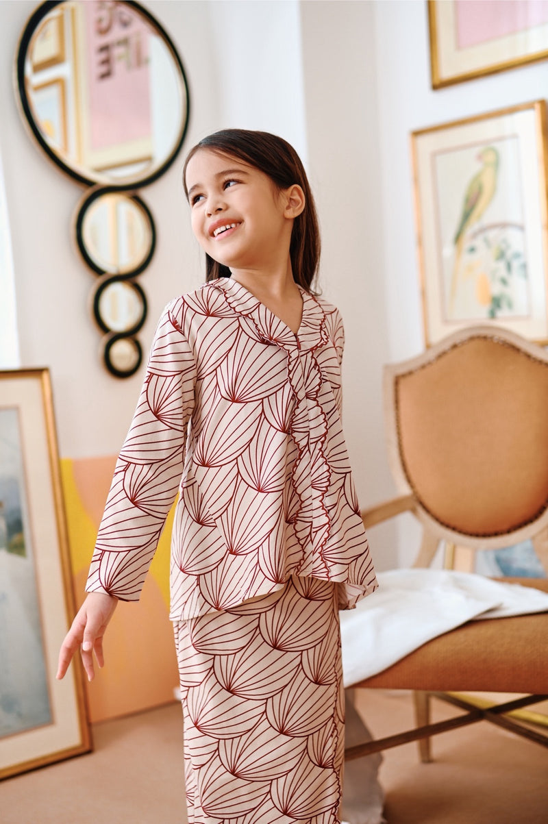 The Narik Scallop Kebaya Top - Sokong