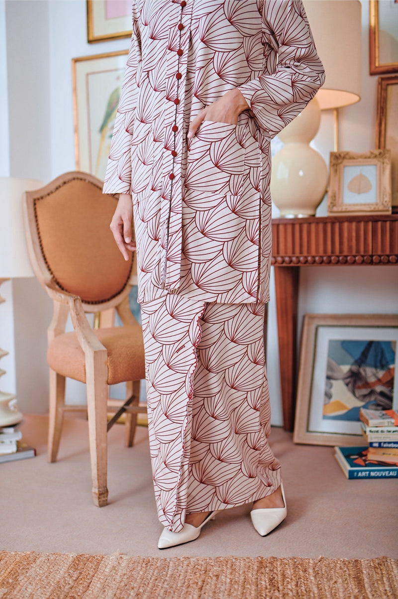 The Narik Women Scallop Folded Skirt - Sokong