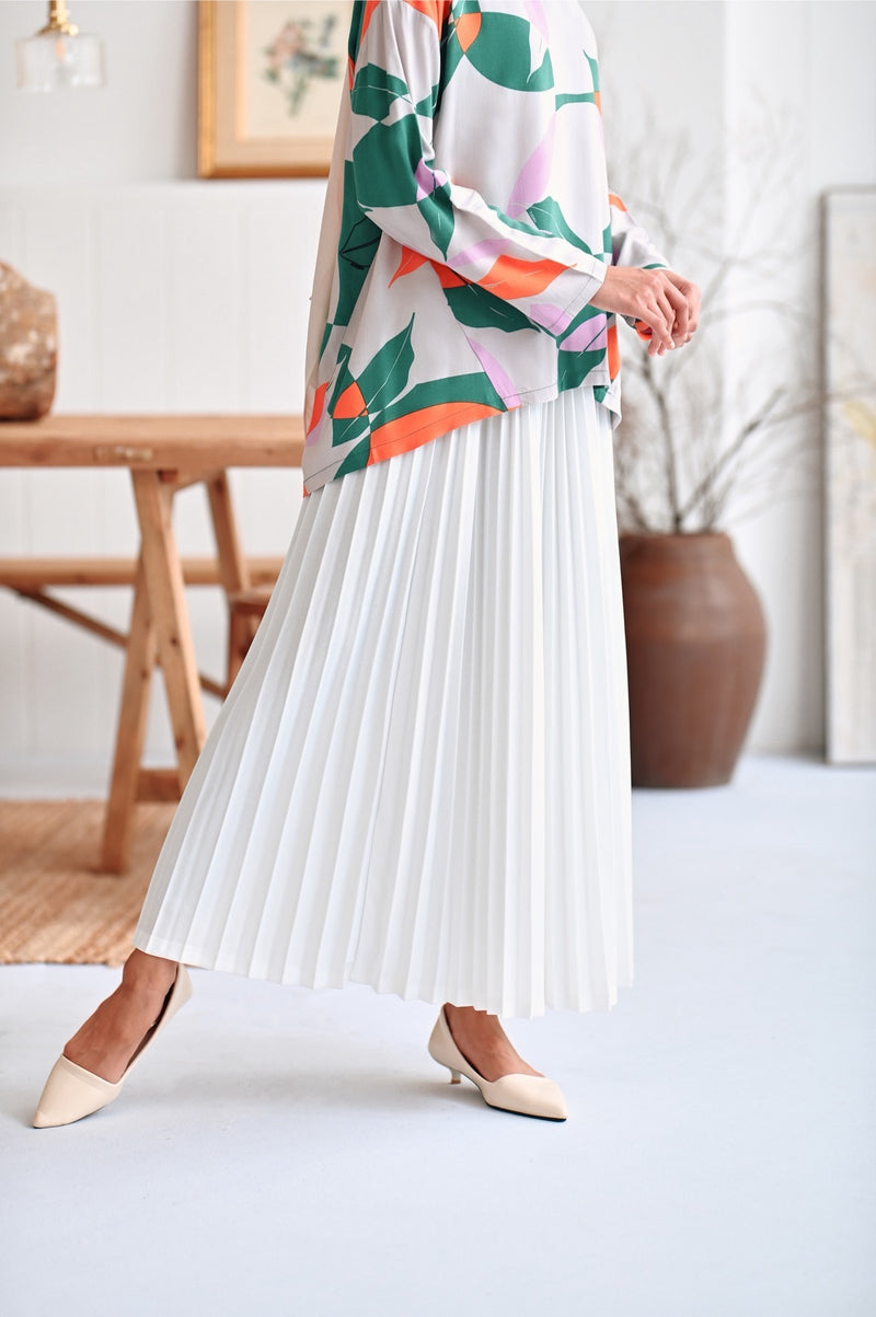The Rehati Women Sun-Pleats Skirt - White