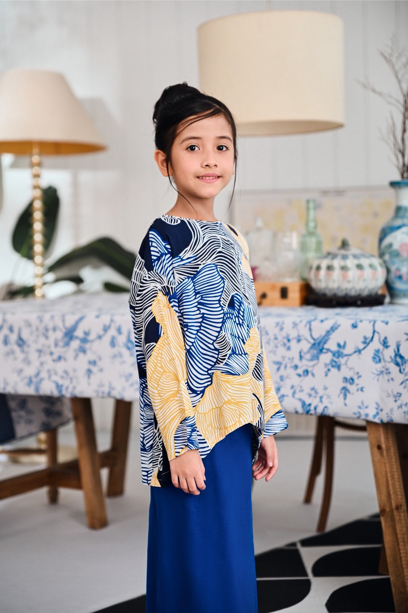 The Evergreen Modest Blouse - Ridge