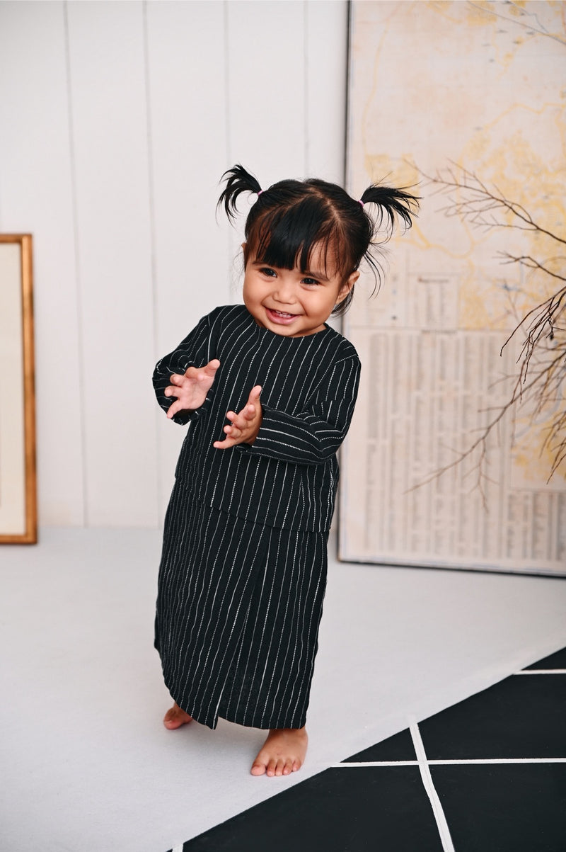 baju kurung baby hitam jalur 