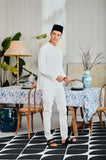 The Evergreen Men Baju Melayu Top - White