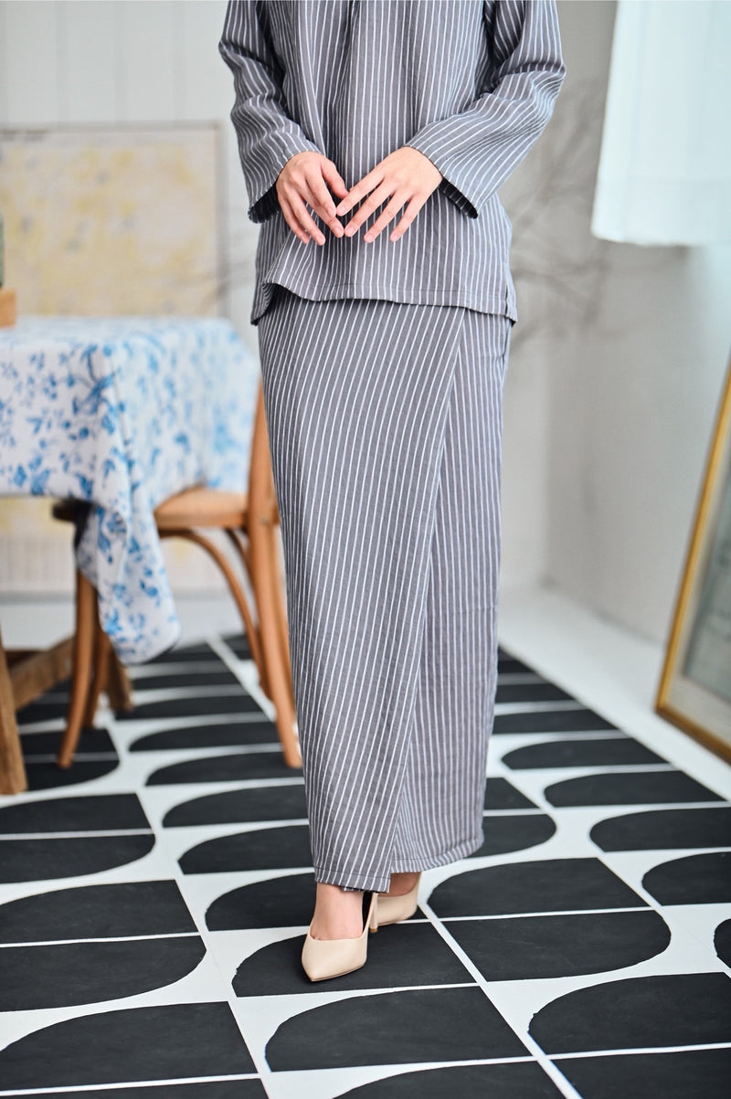 The Evergreen Women Folded Skirt - Clay Stripe