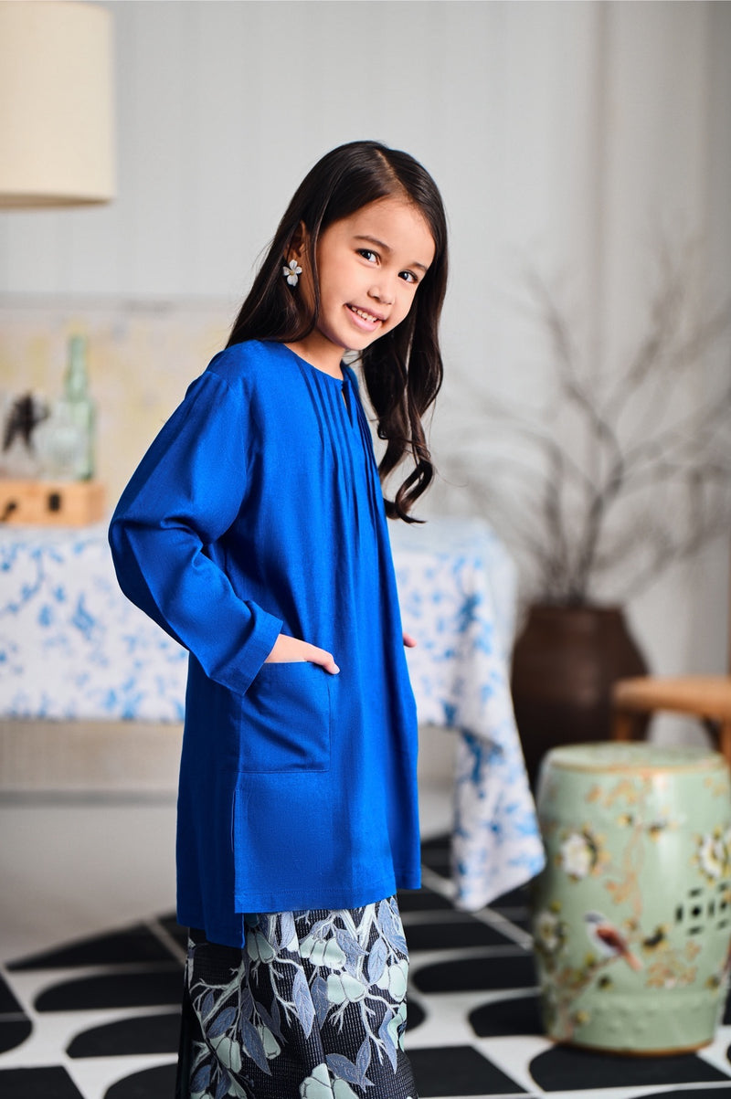 baju kurung budak biru 