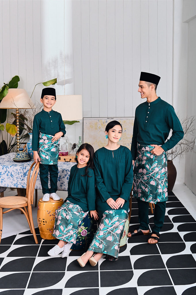 The Evergreen Baju Melayu Top - Emerald Green
