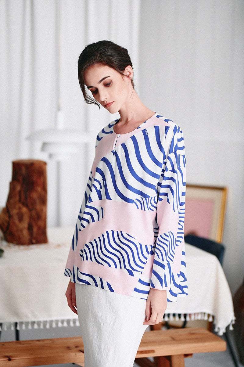 The Saat Kita Women Noble Blouse - Journey