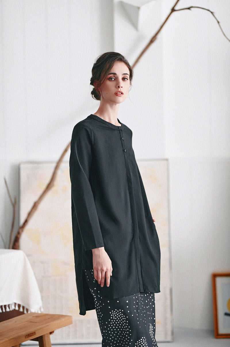 The Saat Kita Women Aman Tunic - Black
