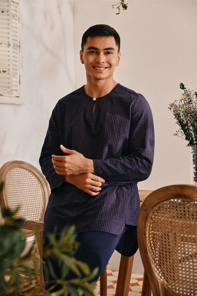 The Tanam Men Pesak Kurta - Complete Navy Checked