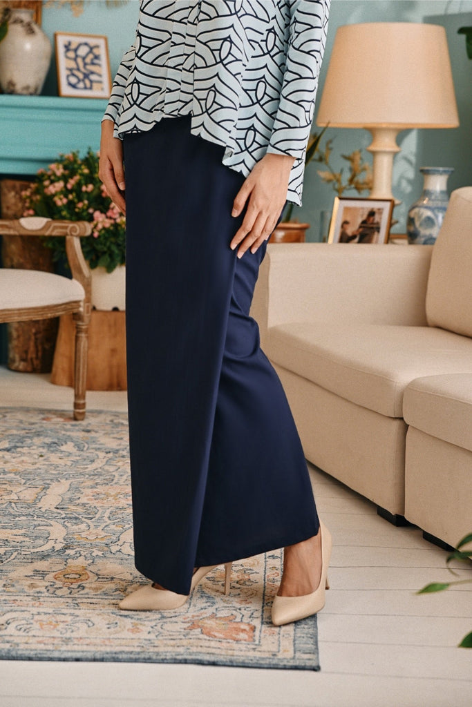 The Tanam Women Folded Skirt - Navy Blue