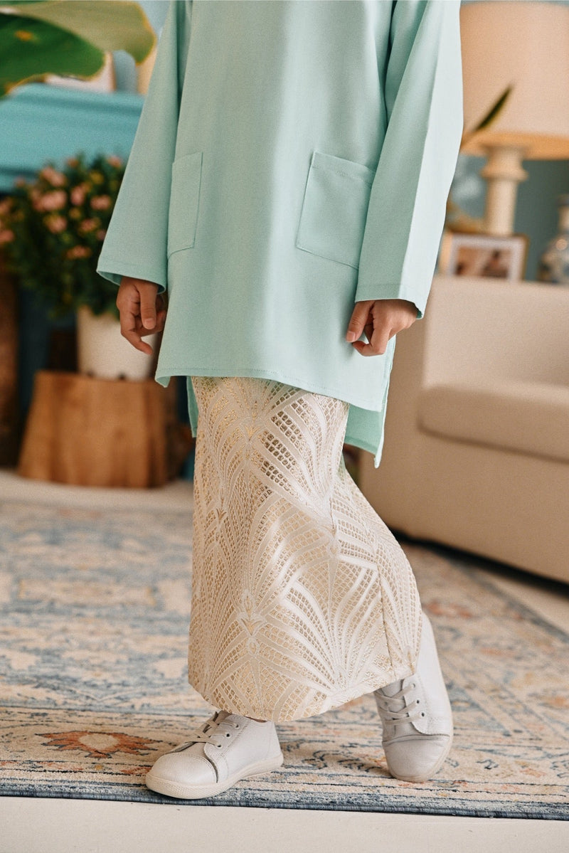 The Tanam Jacquard Skirt - Luxury Cream