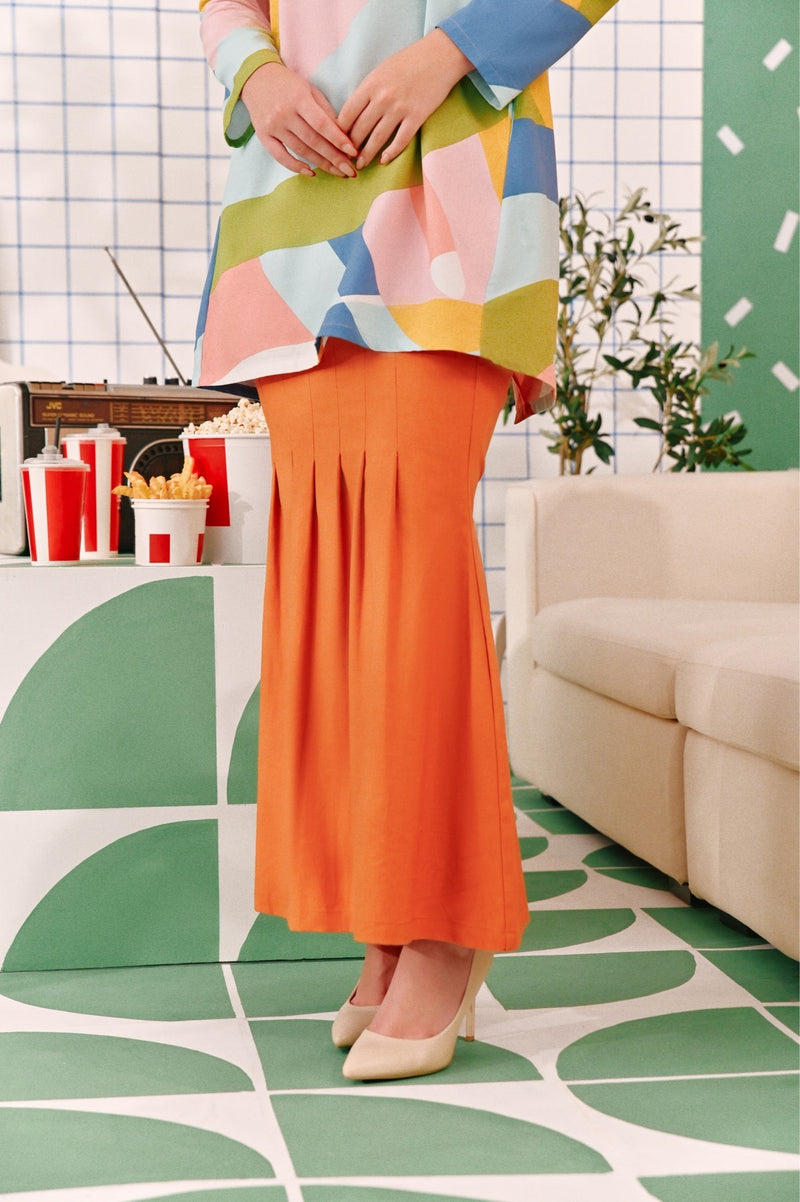 The Tabur Women Trumpet Skirt - Brown