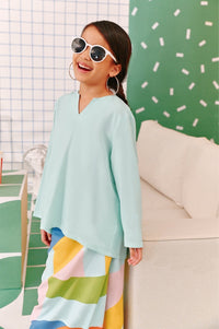 The Tabur Cheers Blouse - Tiffany Blue