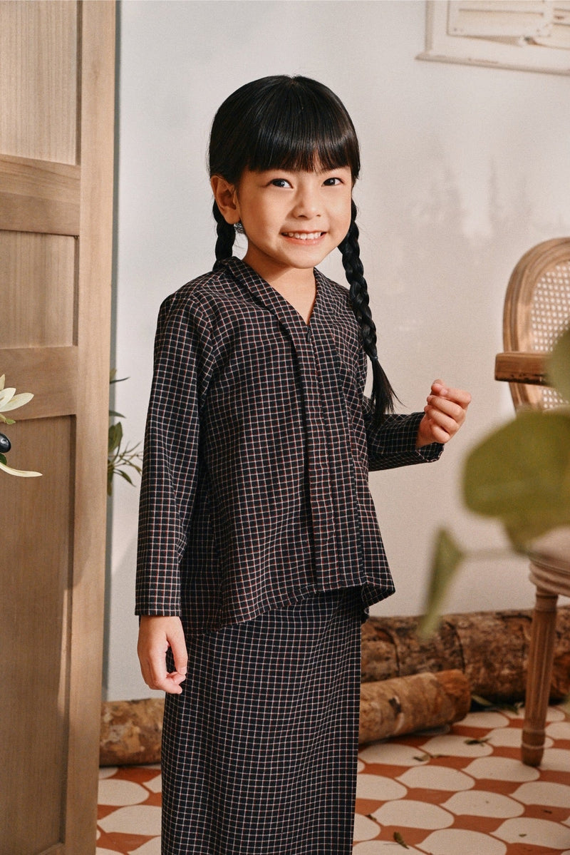 The Tanam Kebaya Top - Complete Black Checked