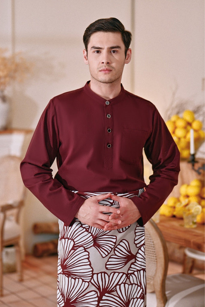 The Menuai Men Baju Melayu Top - Mangosteen