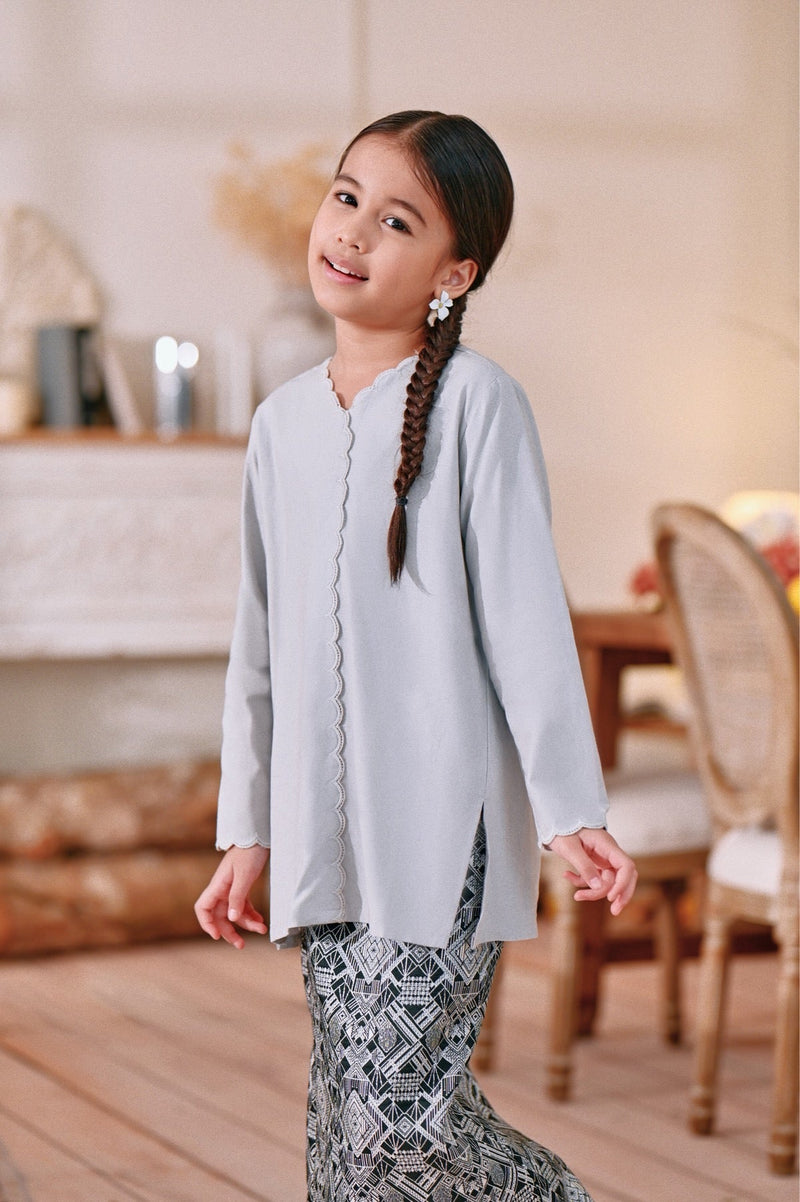 The Menuai Broderie Kurung Top - Light Grey