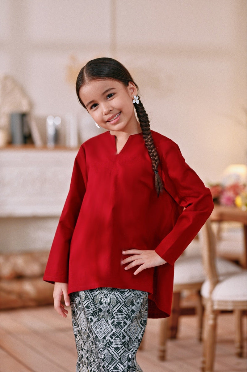 The Menuai Kurung Blouse - Maroon