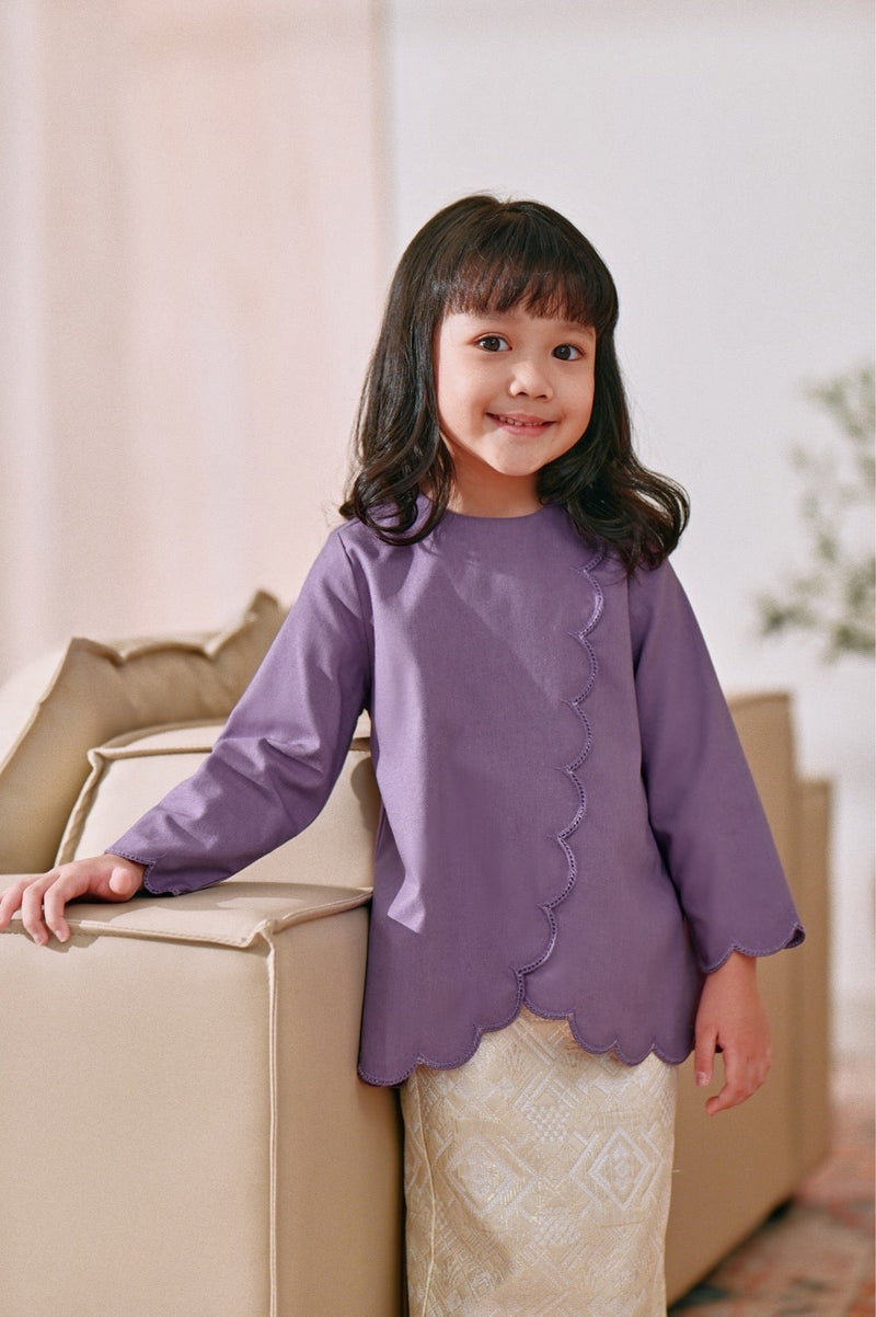 The Menuai Broderie Blouse - Purple