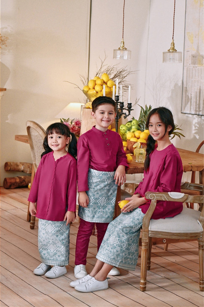 The Menuai Baju Melayu Top - Fuchsia