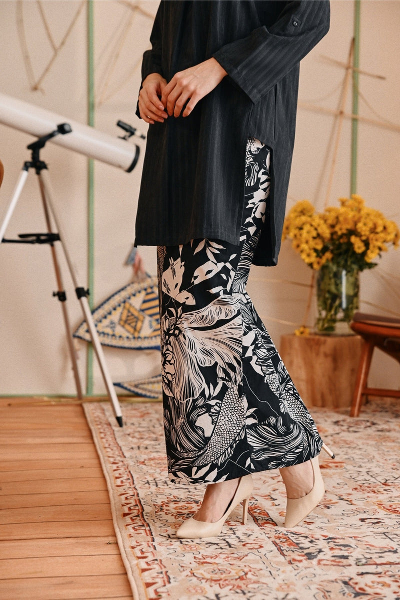 The Lembah Women Slim Skirt - Hills