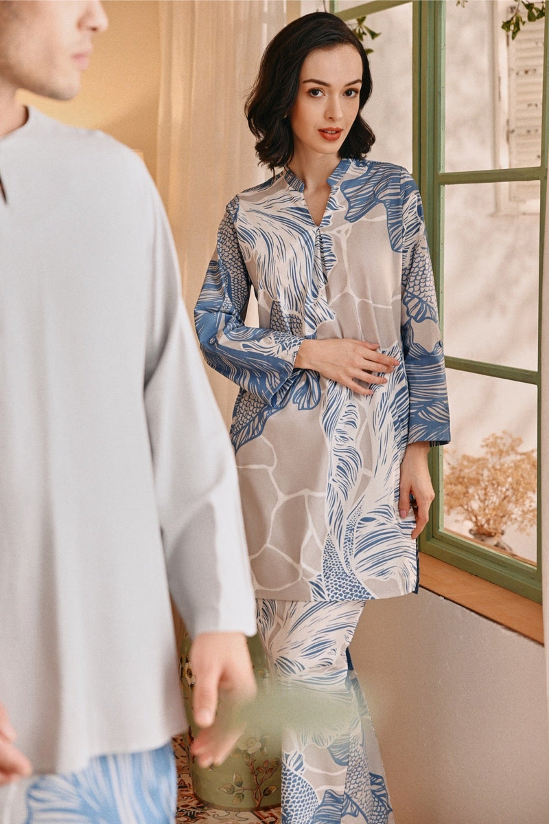 The Lembah Women Airy Kurung Top - Rivers