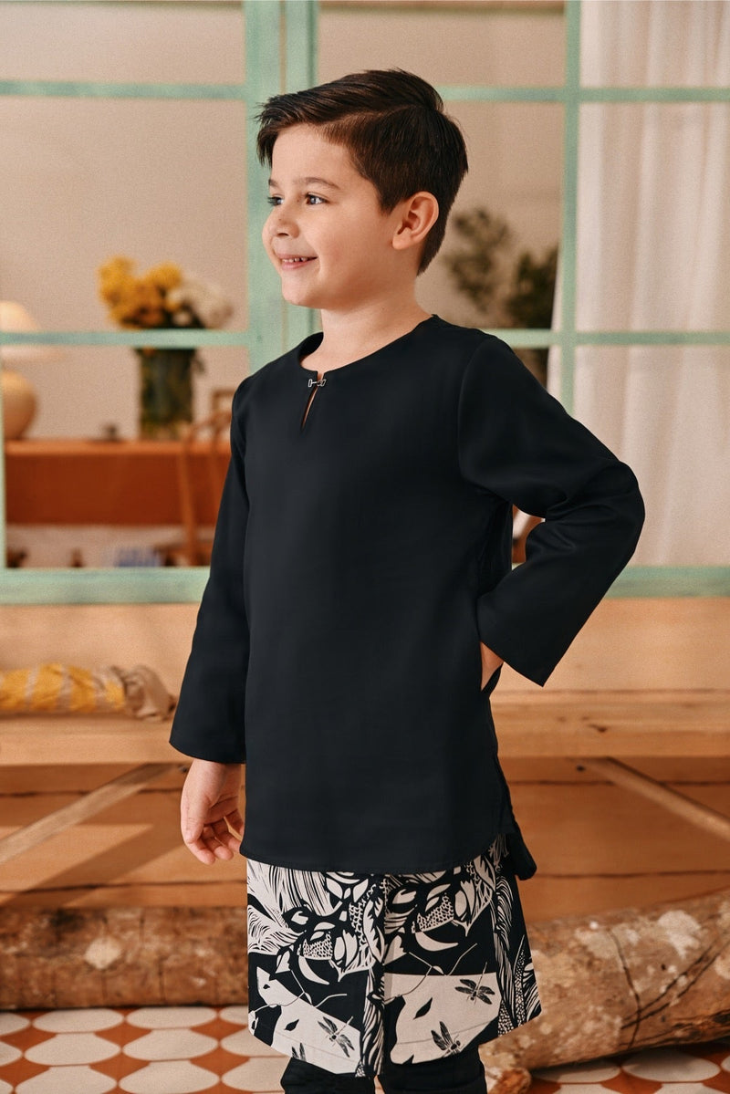 The Lembah Kurta - Black