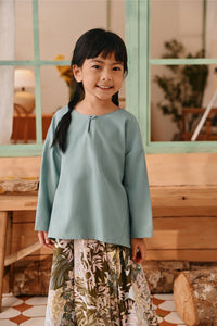 The Lembah Suria Blouse - Vegan Green