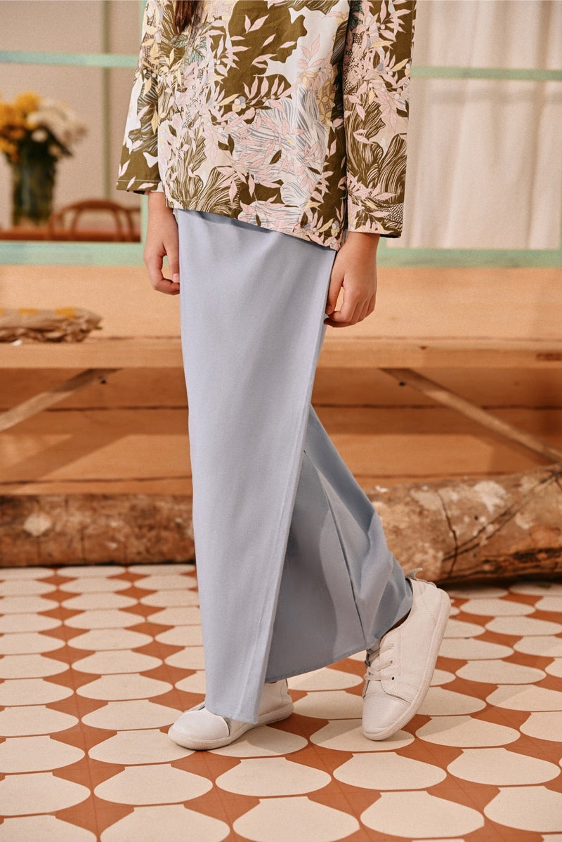 The Lembah Folded Skirt - Light Pigeon Blue