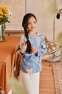 The Lembah Airy Kurung Top - Rivers