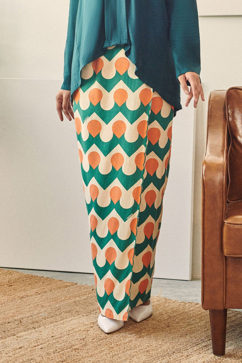 kain selisih sulam cotton bercorak