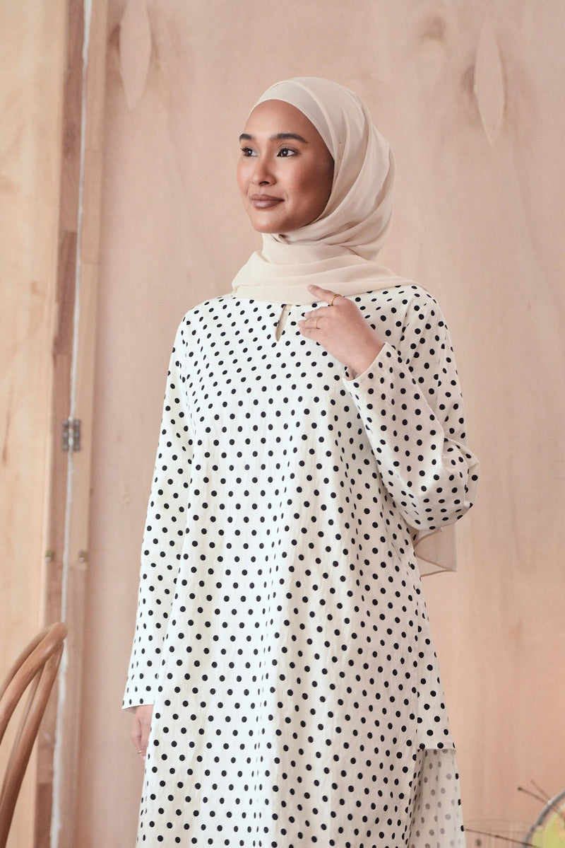 baju kurung cotton polka dot