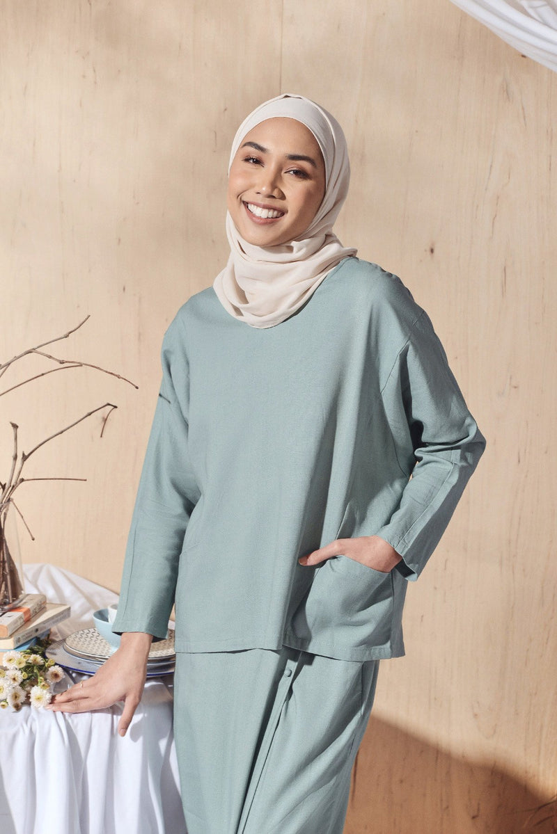 The Balik Women Dolman Sleeve Blouse - Vegan Green