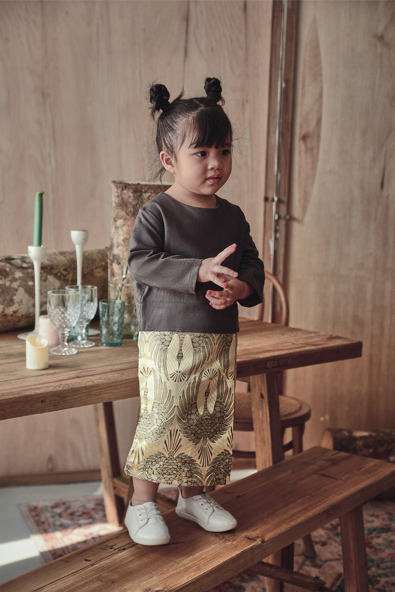 baju kurung baby kelabu dan kain jacquard gold