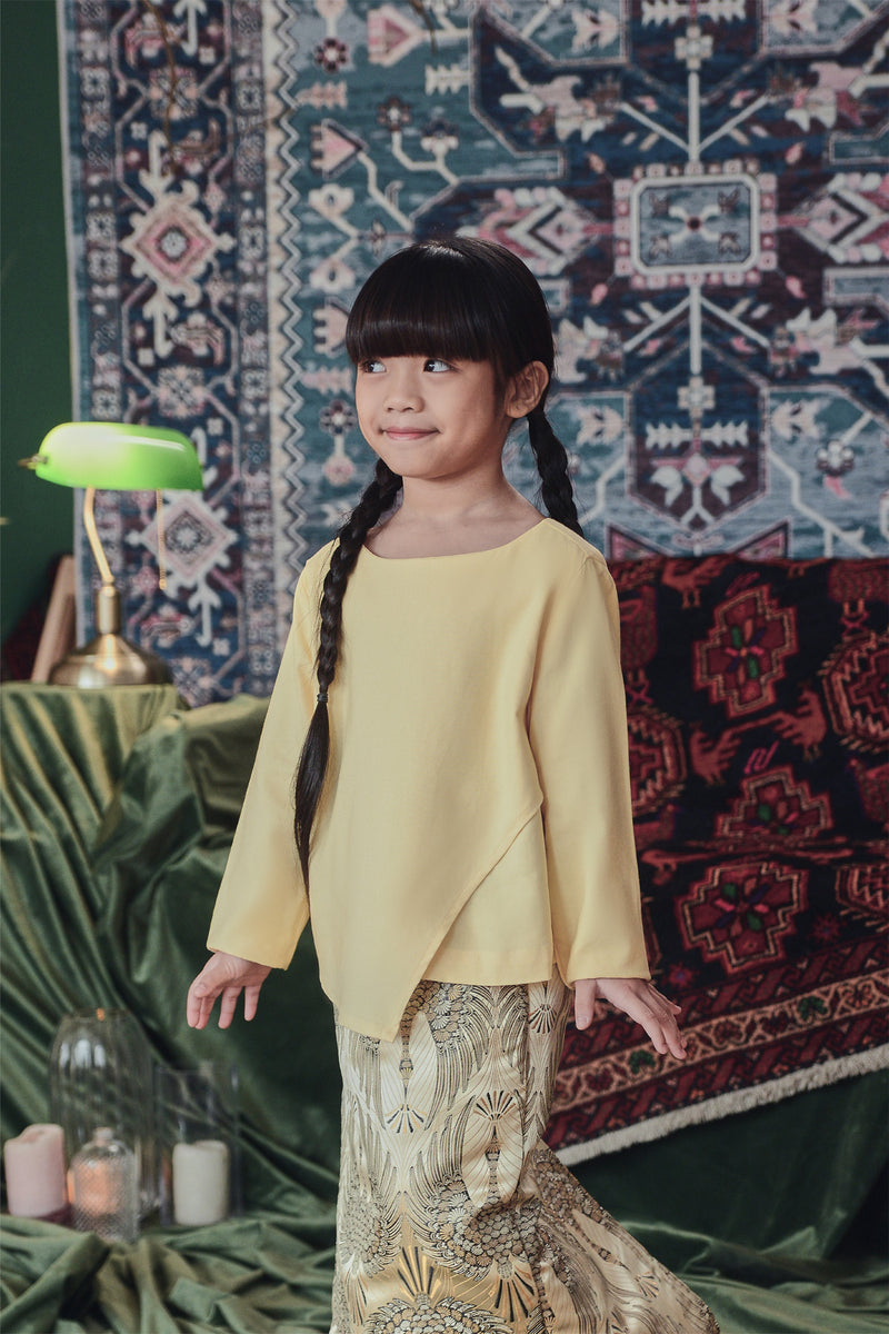 baju budak perempuan kuning cair